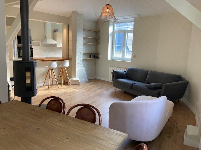 APPARTEMENT T2 A LOUER - ST FLORENT SUR CHER - 120 m2 - 650 &euro; charges comprises par mois